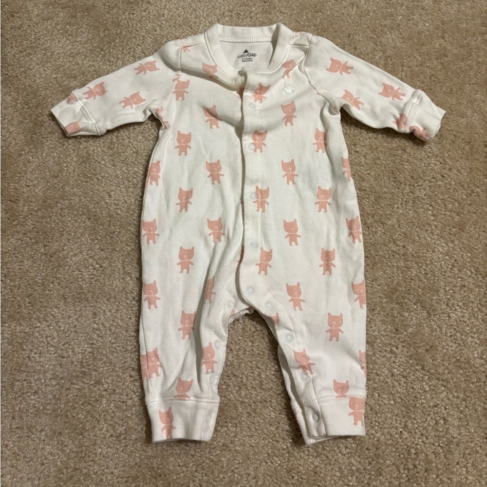 GAP Baby LOT Cream Fleece Hoodie and Onesie - Picture 7 of 9